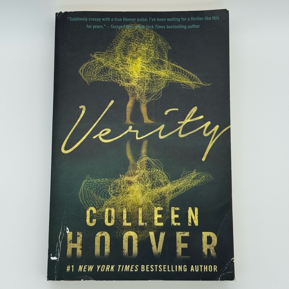 Verity by Colleen Hoover - Paperback